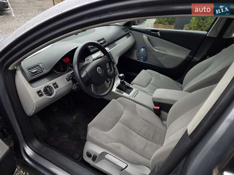 Седан Volkswagen Passat 2005 в Тернополі