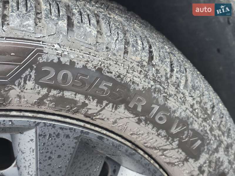 Седан Volkswagen Passat 2005 в Тернополі