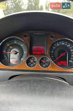 Универсал Volkswagen Passat 2006 в  фото 4 Универсал Volkswagen Passat 2006 в