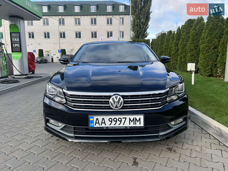 Седан Volkswagen Passat 2016 в Києві