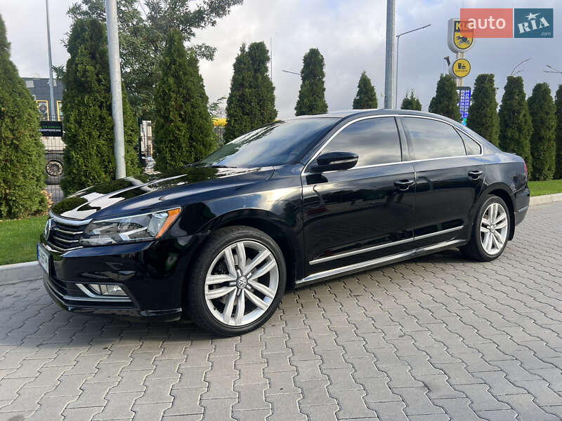 Седан Volkswagen Passat 2016 в Києві