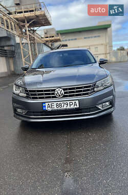 Седан Volkswagen Passat 2016 в 