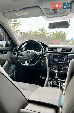 Седан Volkswagen Passat 2016 в 