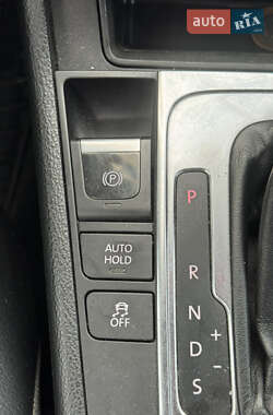 Универсал Volkswagen Passat 2011 в 