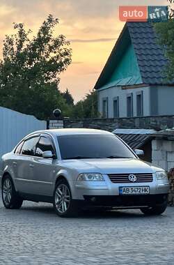 Седан Volkswagen Passat 2001 в Баре
