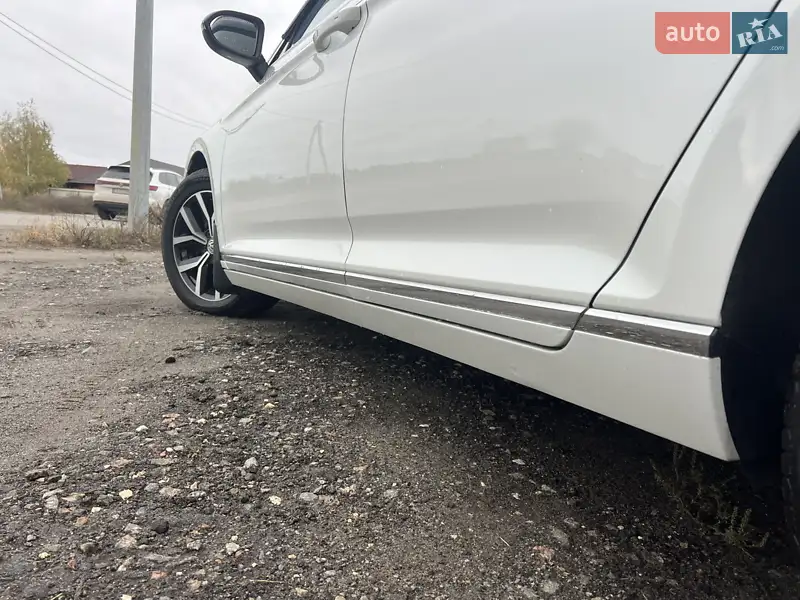Volkswagen Passat 2018 VIN WVWZZZ3CZJE125604 фото оголошення 13 з 75