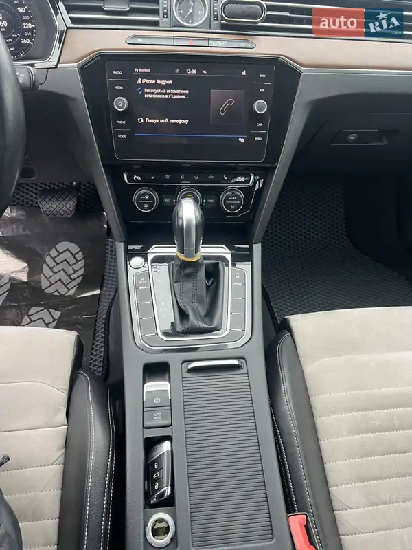 Volkswagen Passat 2018 VIN WVWZZZ3CZJE125604 фото оголошення 34 з 75