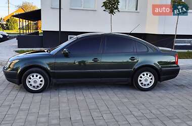 Седан Volkswagen Passat 1997 в 