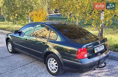 Седан Volkswagen Passat 1997 в 
