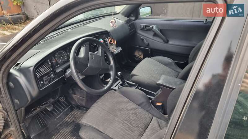 Універсал Volkswagen Passat 1991 в Харкові фото 5 Універсал Volkswagen Passat 1991 в Харкові