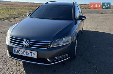 Универсал Volkswagen Passat 2013 в Львове