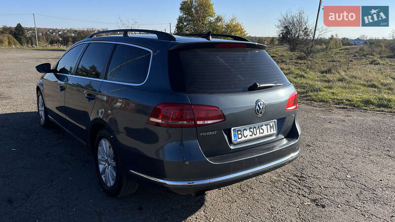Універсал Volkswagen Passat 2013 в Львові