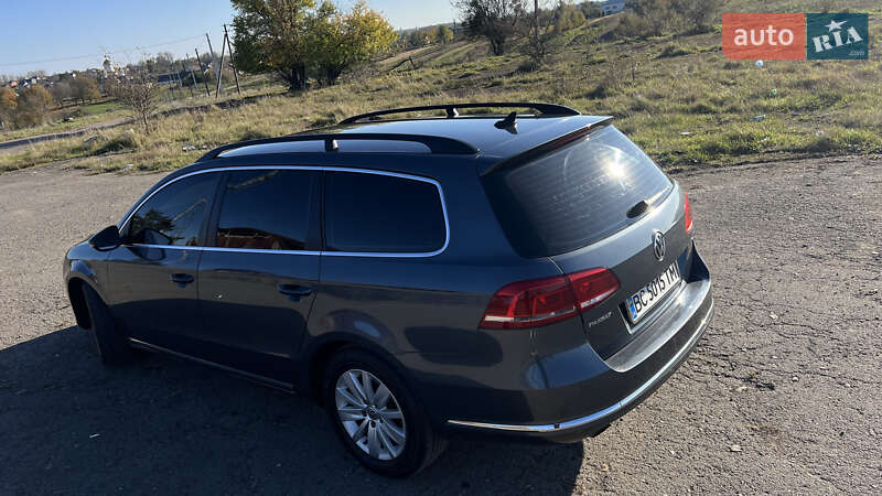 Універсал Volkswagen Passat 2013 в Львові