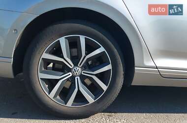 Седан Volkswagen Passat 2016 в 