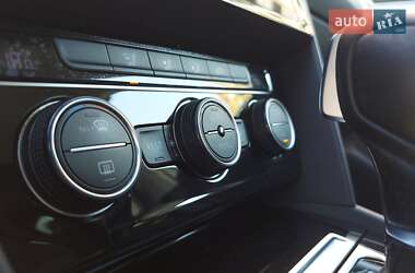 Седан Volkswagen Passat 2016 в 
