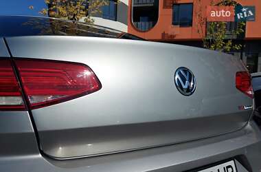 Седан Volkswagen Passat 2016 в 