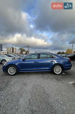 Седан Volkswagen Passat 2016 в 