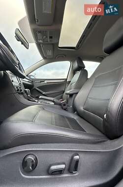 Седан Volkswagen Passat 2016 в 