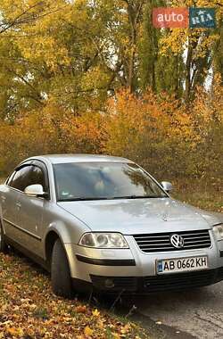 Седан Volkswagen Passat 2004 в  фото 7 Седан Volkswagen Passat 2004 в