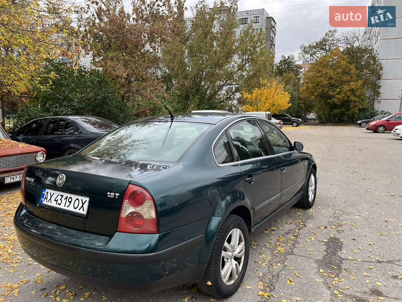 Седан Volkswagen Passat 2001 в Харкові