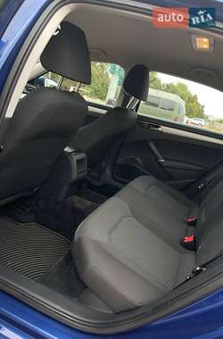 Седан Volkswagen Passat 2016 в  фото 11 Седан Volkswagen Passat 2016 в