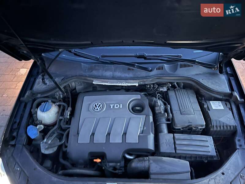 Универсал Volkswagen Passat 2011 в Житомире фото 11 Универсал Volkswagen Passat 2011 в Житомире