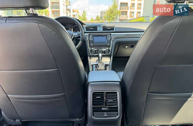 Седан Volkswagen Passat 2015 в 