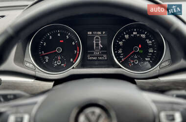 Седан Volkswagen Passat 2015 в 