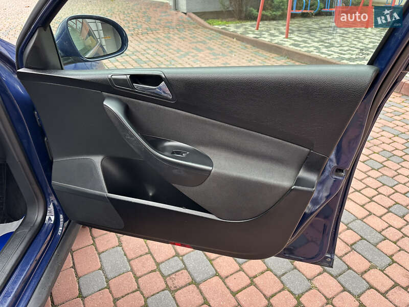 Универсал Volkswagen Passat 2006 в Ивано-Франковске фото 137 Универсал Volkswagen Passat 2006 в Ивано-Франковске