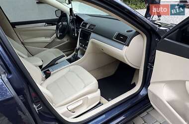 Седан Volkswagen Passat 2012 в 