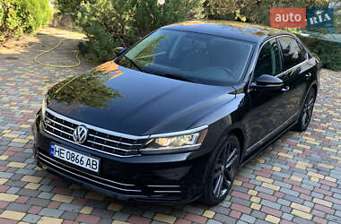 Седан Volkswagen Passat 2016 в Миколаєві