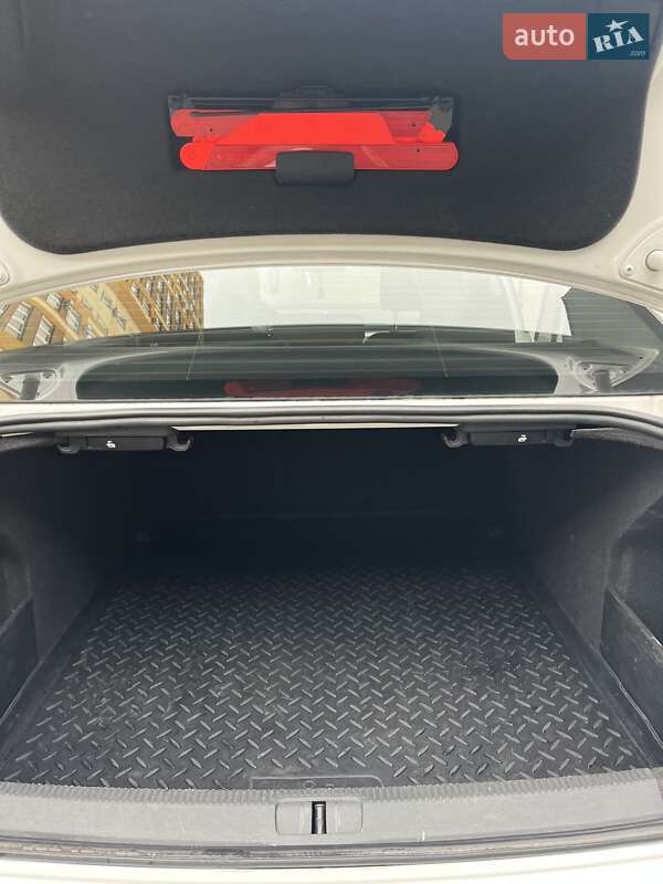 Седан Volkswagen Passat 2013 в Вишневому