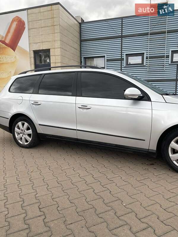 Універсал Volkswagen Passat 2006 в Житомирі фото 3 Універсал Volkswagen Passat 2006 в Житомирі