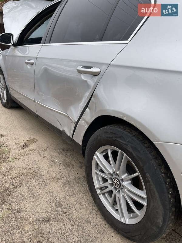 Седан Volkswagen Passat 2005 в Харькове