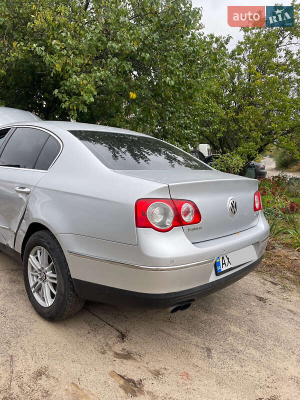 Седан Volkswagen Passat 2005 в Харькове