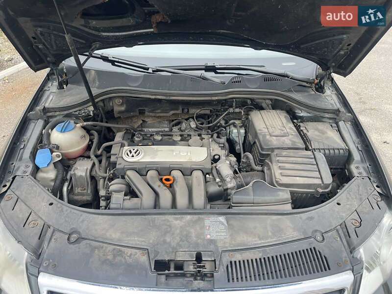 Универсал Volkswagen Passat 2006 в Киеве