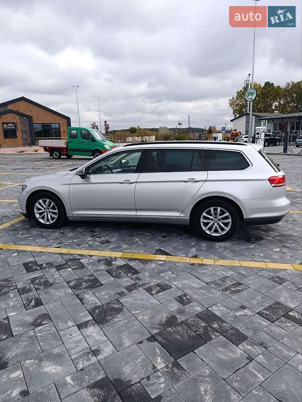 Універсал Volkswagen Passat 2019 в Звягелі фото 12 Універсал Volkswagen Passat 2019 в Звягелі