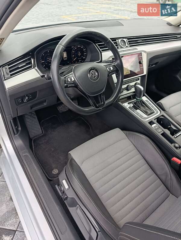 Універсал Volkswagen Passat 2019 в Звягелі фото 11 Універсал Volkswagen Passat 2019 в Звягелі