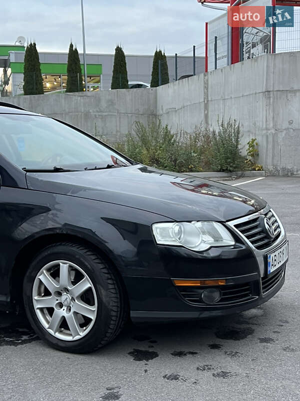 Універсал Volkswagen Passat 2010 в Вінниці
