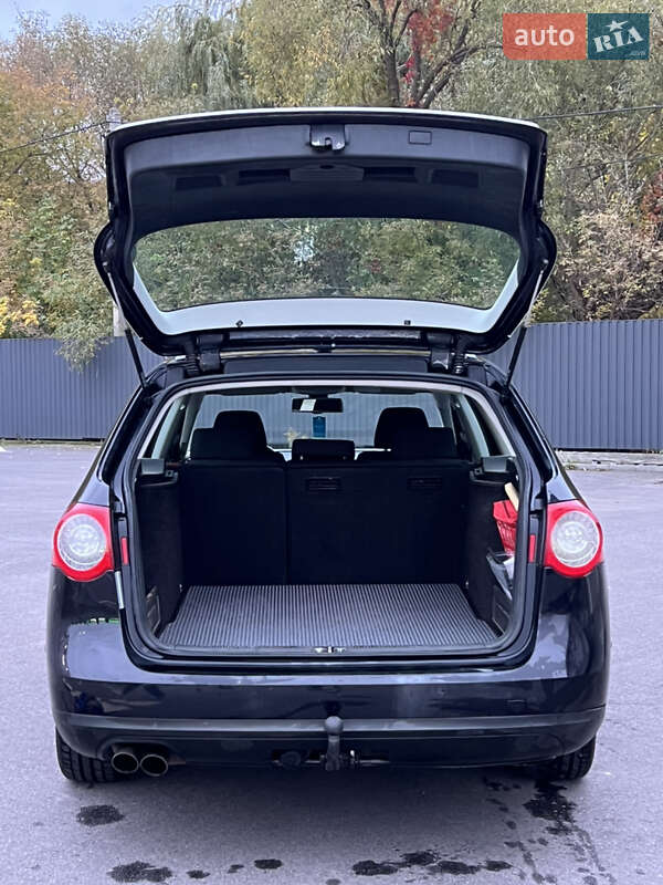 Універсал Volkswagen Passat 2010 в Вінниці