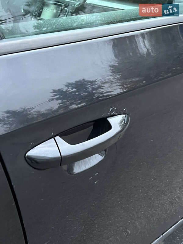 Універсал Volkswagen Passat 2010 в Вінниці