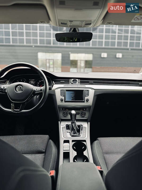 Универсал Volkswagen Passat 2017 в Луцке