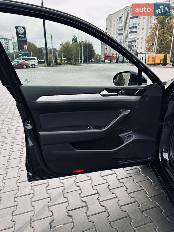 Универсал Volkswagen Passat 2017 в Луцке