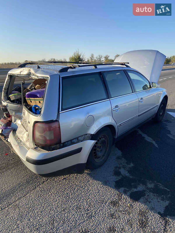 Универсал Volkswagen Passat 2002 в Гайвороне