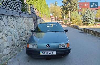 Універсал Volkswagen Passat 1988 в Заліщиках