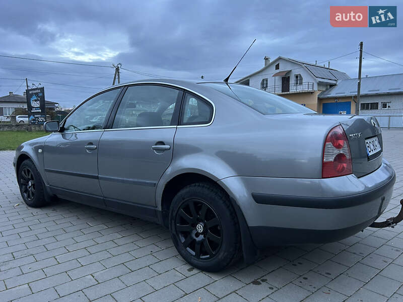 Седан Volkswagen Passat 2002 в Долині