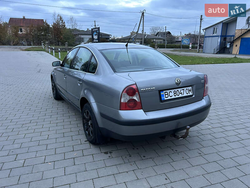 Седан Volkswagen Passat 2002 в Долині