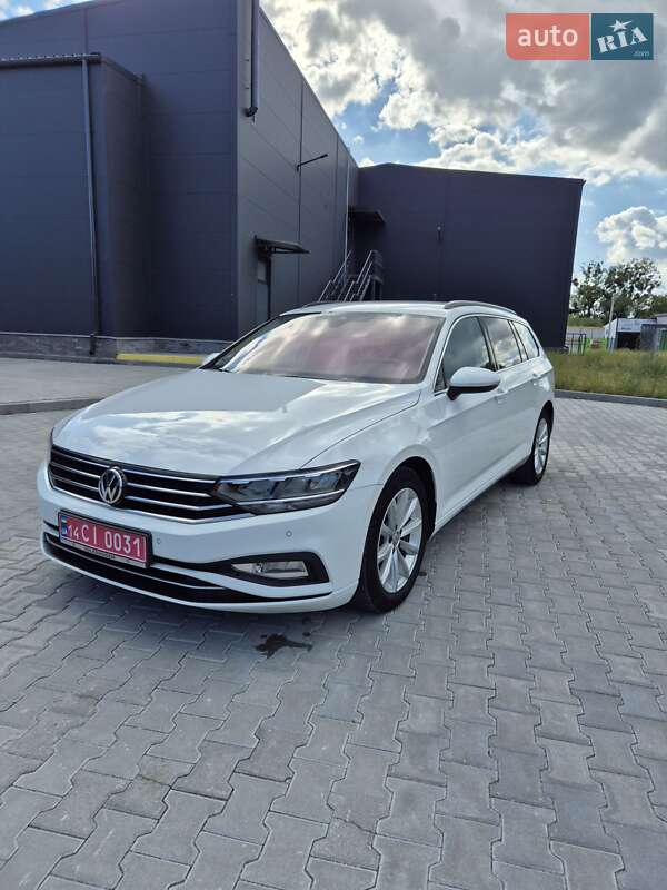 Универсал Volkswagen Passat 2020 в Бережанах