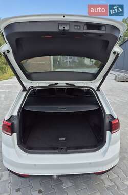 Універсал Volkswagen Passat 2020 в  фото 27 Універсал Volkswagen Passat 2020 в