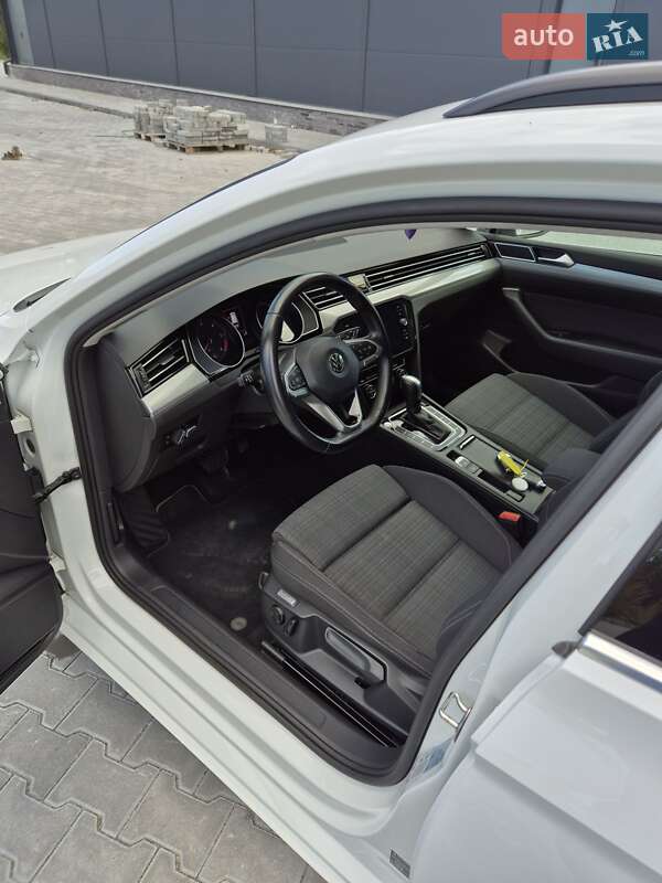 Универсал Volkswagen Passat 2020 в Бережанах